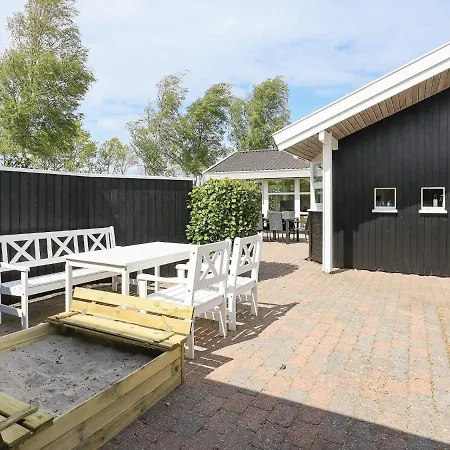 Holiday home Xviii *